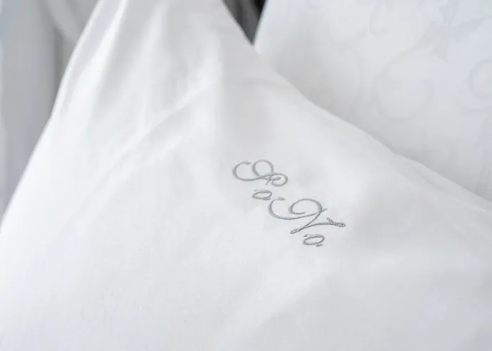 Sono Old Town View & Elevator Split