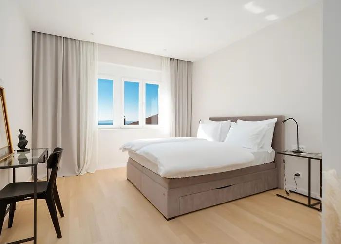 Sono Old Town View & Elevator Apartment