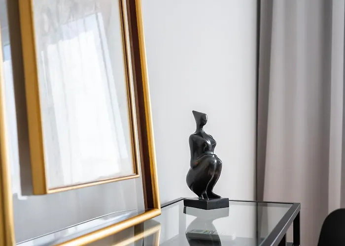 Sono Old Town View & Elevator *